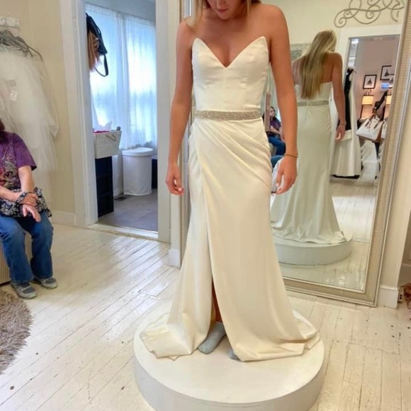 Jovani Dresses & Skirts - Prom/Wedding Dress